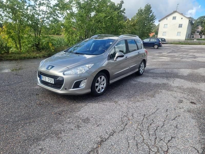 Begagnad 2012 Peugeot 308 SW Kombi | 20 000 kr (Bra pris) - Bild 1/4