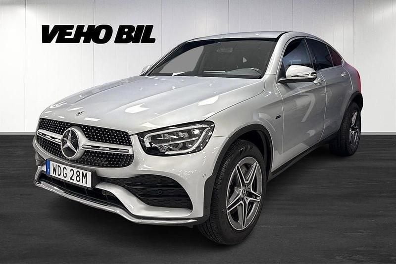 Silver Begagnad 2021 Mercedes GLC300 AMG line Sportkupé | 429 000 kr (Marknadspris) - Bild 1/3