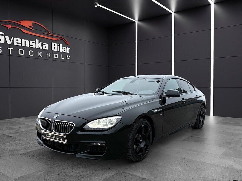 Svart (safirsvart metallic) Begagnad 2013 BMW 640 M Sport Sportkupé | 359 900 kr - Bild 1/4