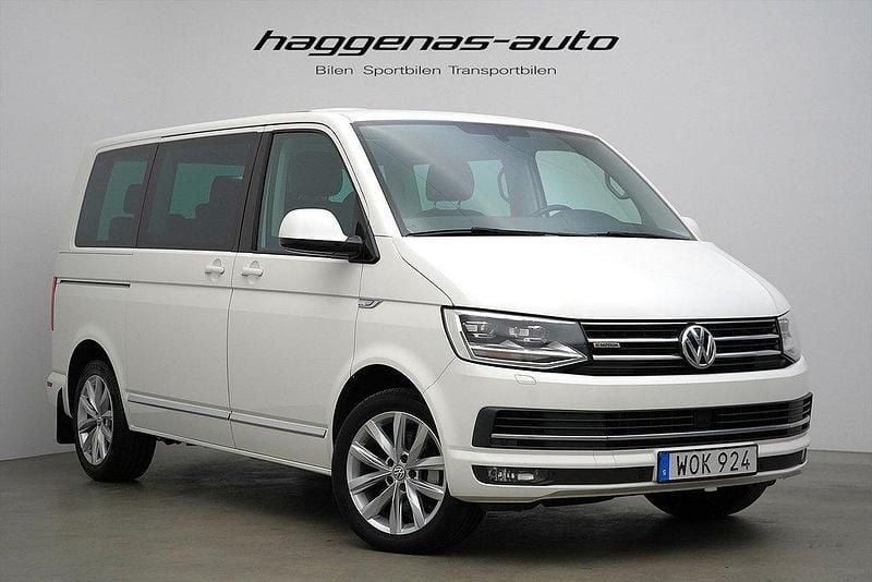 Vit Begagnad 2017 VW Multivan Highline Minibuss | 389 000 kr (Marknadspris) - Bild 1/4