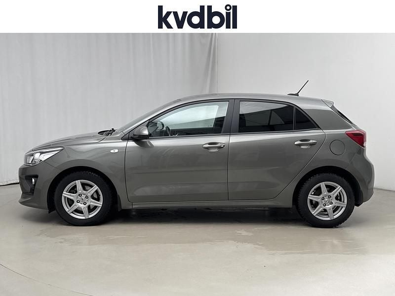 Begagnad Kia Rio 2022 Grön