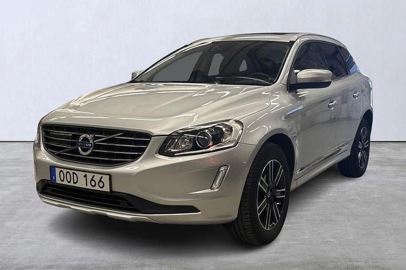 Silver Begagnad 2017 Volvo XC60 Standard SUV | 279 900 kr (Marknadspris) - Bild 1/4