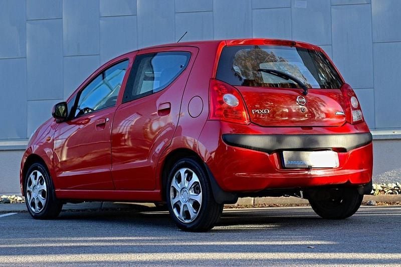Röd Begagnad 2010 Nissan Pixo Halvkombi | 29 900 kr - Bild 1/4