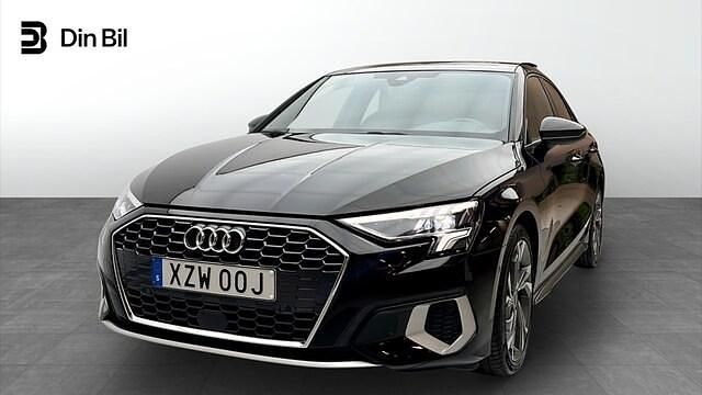 Svart Begagnad 2023 Audi A3 Advanced Plus Sedan | 299 000 kr (Lite dyr) - Bild 1/4