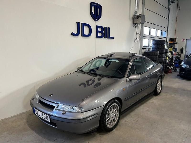 Grå Begagnad 1991 Opel Calibra Sportkupé | 79 900 kr - Bild 1/4