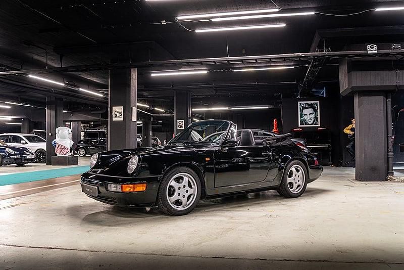 Begagnad Porsche 911 Carrera Cabriolet 250 HK (183 kW) 1991 Svart Cab