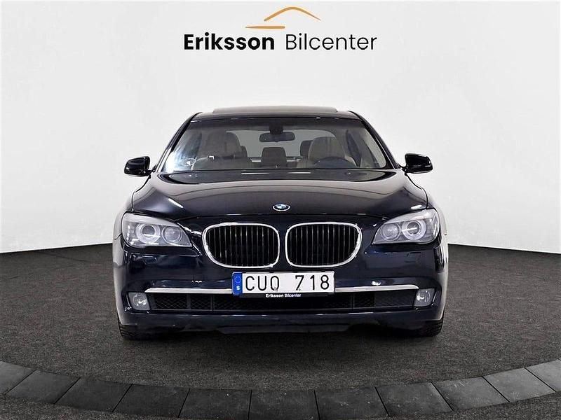 Begagnad BMW 740L 327 HK (240 kW) 2009 Mörkblå (blå) Sedan