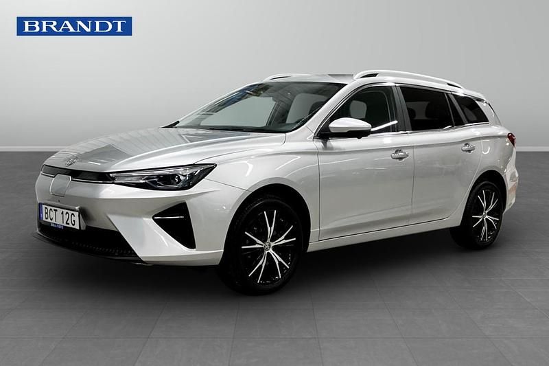 Grå Begagnad 2022 MG MG5 EV Kombi | 202 900 kr (Marknadspris) - Bild 1/3