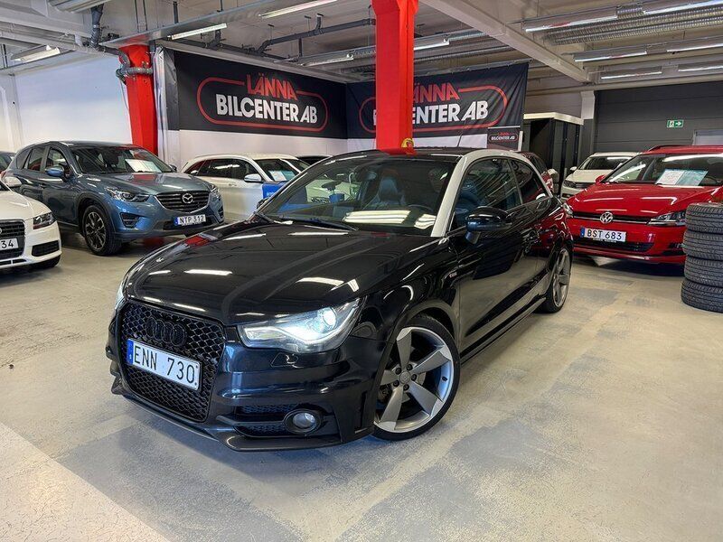 Svart Begagnad 2011 Audi A1 S-Line Halvkombi | 129 900 kr - Bild 1/4