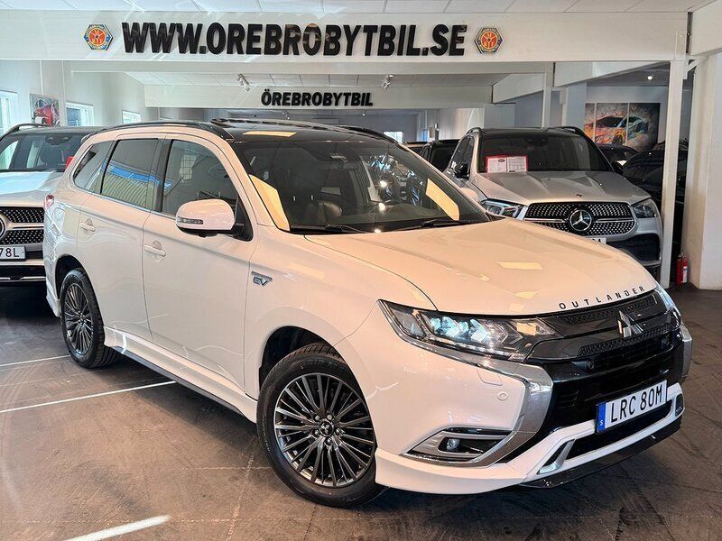 Vit Begagnad 2019 Mitsubishi Outlander P-HEV Edition SUV | 289 900 kr (Dyr) - Bild 1/4