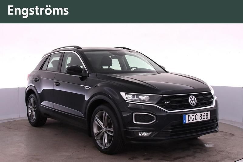 Svart Begagnad 2019 VW T-Roc R-line SUV | 219 000 kr (Marknadspris) - Bild 1/4