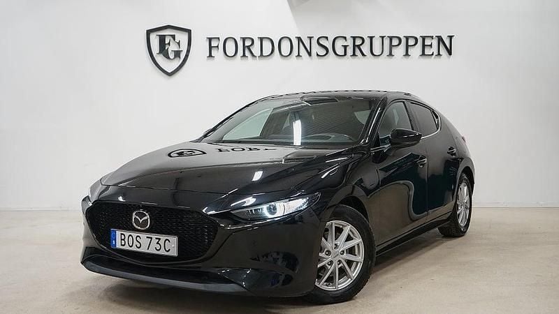 Svart Begagnad 2020 Mazda 3 Cosmo Halvkombi | 214 800 kr (Bra pris) - Bild 1/4