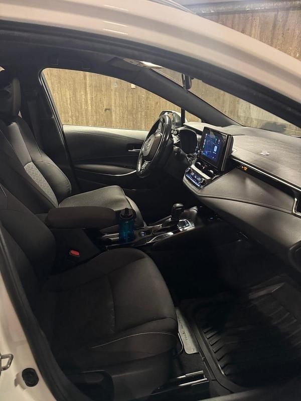 Begagnad Toyota Corolla 122 HK (89 kW) 2022 Kombi