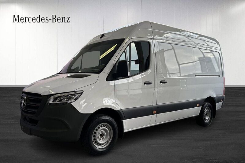 Vit Ny 2024 Mercedes Sprinter Van | 677 362 kr (Lite dyr) - Bild 1/4