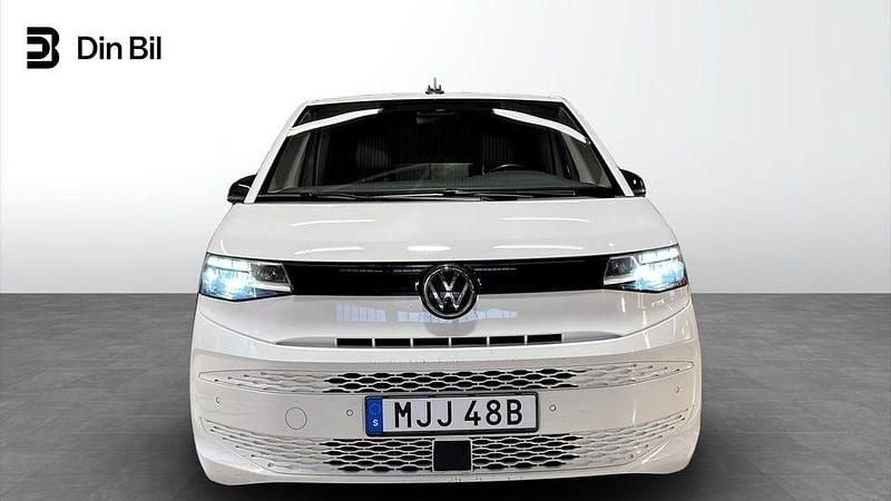 Begagnad VW Multivan 150 HK (110 kW) 2024 Candyvit Van