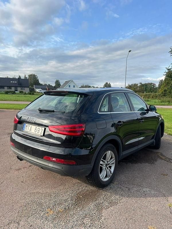 Begagnad Audi Q3 140 HK (102 kW) 2012 SUV