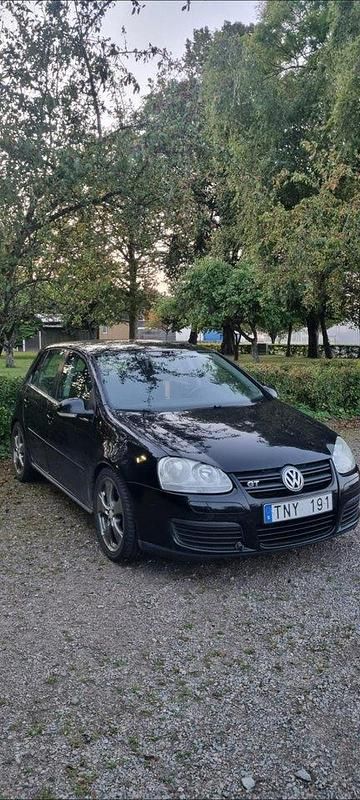Svart Begagnad 2007 VW Golf V GT Halvkombi | 43 000 kr (Marknadspris) - Bild 1/4