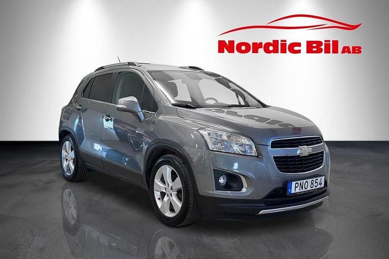Grå Begagnad 2014 Chevrolet Trax SUV | 89 900 kr (Marknadspris) - Bild 1/4