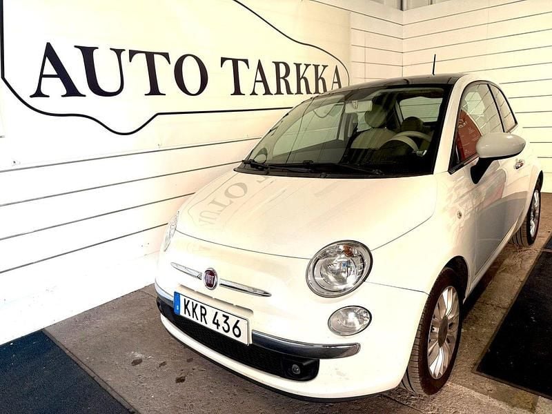 Vit Begagnad 2015 Fiat 500 Lounge Halvkombi | 99 900 kr (Marknadspris) - Bild 1/4