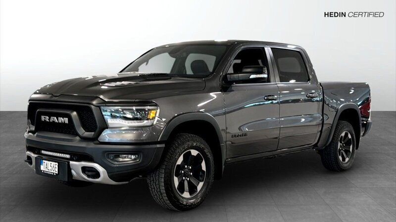 Mörkgrå (grey) Begagnad 2019 RAM 1500 Pickup | 774 875 kr - Bild 1/4