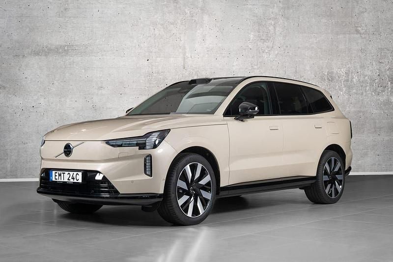 Ljusbrun (brun) Ny 2025 Volvo EX90 Performance SUV | 999 000 kr - Bild 1/4