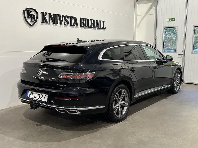 Begagnad VW Arteon R-line 218 HK (160 kW) 2022 Svart Kombi