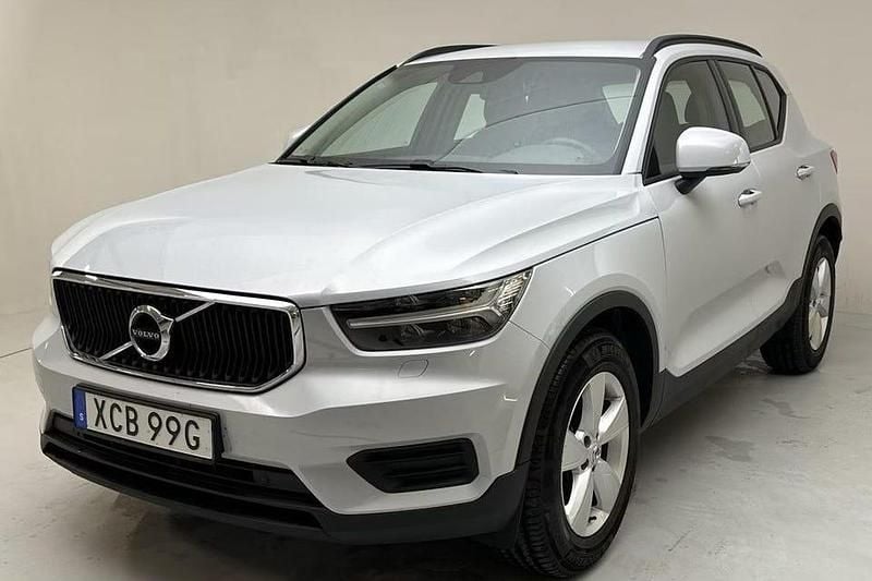 Begagnad 2021 Volvo XC40 SUV | 249 900 kr (Superpris) - Bild 1/4