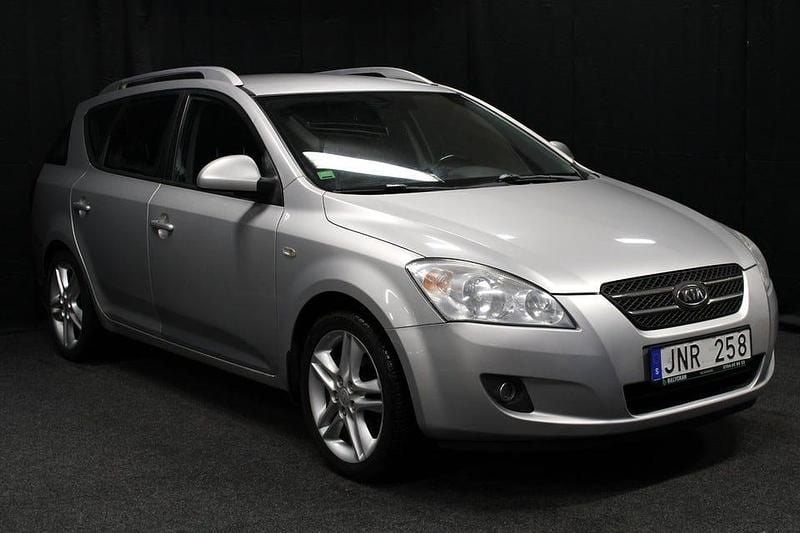 Silver Begagnad 2008 Kia Ceed Sportswagon EX Kombi | 59 900 kr (Marknadspris) - Bild 1/4