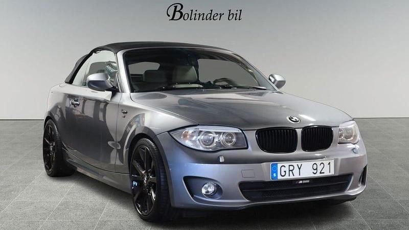 Grå Begagnad 2011 BMW 118 Cabriolet Advantage Cab | 118 900 kr - Bild 1/4