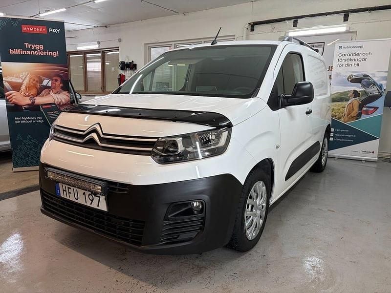 Begagnad Citroën Berlingo 102 HK (75 kW) 2018 Vit Minibuss
