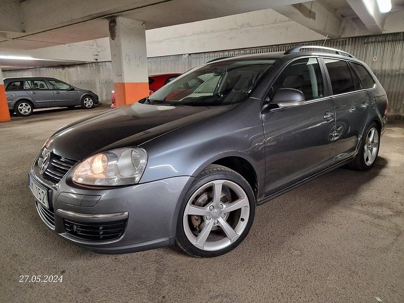 Grå Begagnad 2009 VW Golf Kombi | 30 000 kr (Marknadspris) - Bild 1/4
