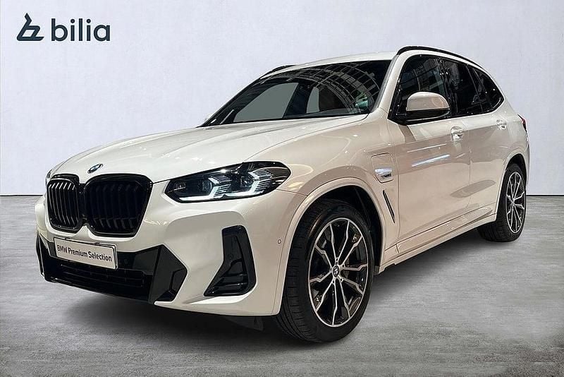 Vit Begagnad 2022 BMW X3 M Sport SUV | 449 000 kr (Lite dyr) - Bild 1/4