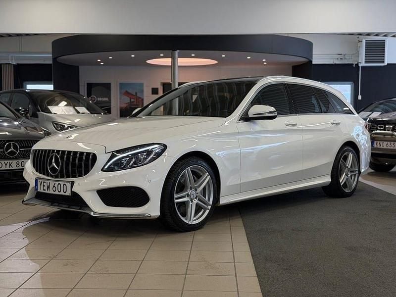 Begagnad Mercedes C220 AMG line 170 HK (125 kW) 2017 Vit Kombi