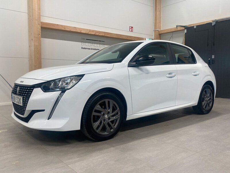 Vit Begagnad 2022 Peugeot 208 Active Halvkombi | 144 900 kr (Marknadspris) - Bild 1/4