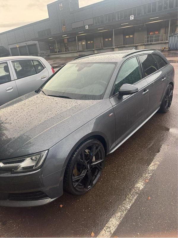 Grå Begagnad 2017 Audi A4 S-Line Kombi | 200 000 kr (Marknadspris) - Bild 1/4