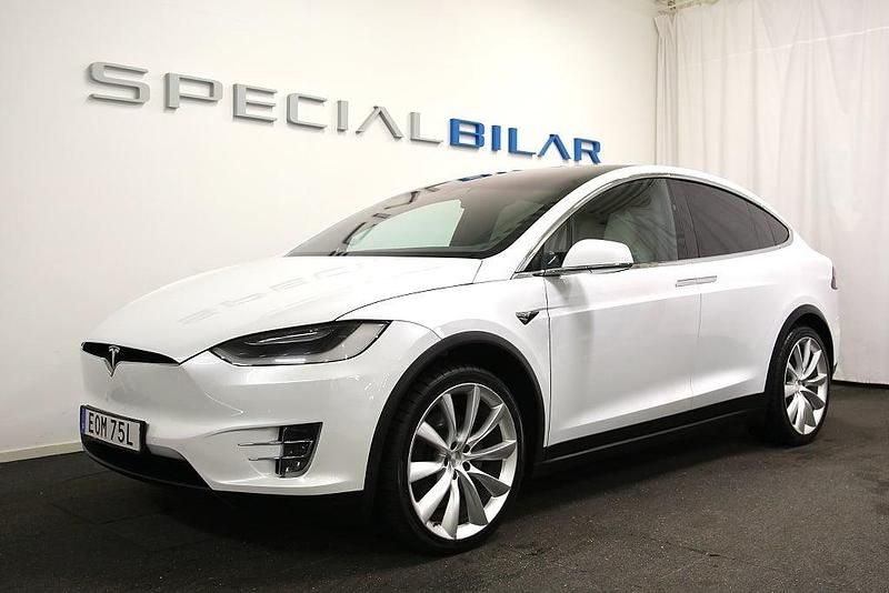 Vit Begagnad 2019 Tesla Model X SUV | 419 000 kr (Marknadspris) - Bild 1/4
