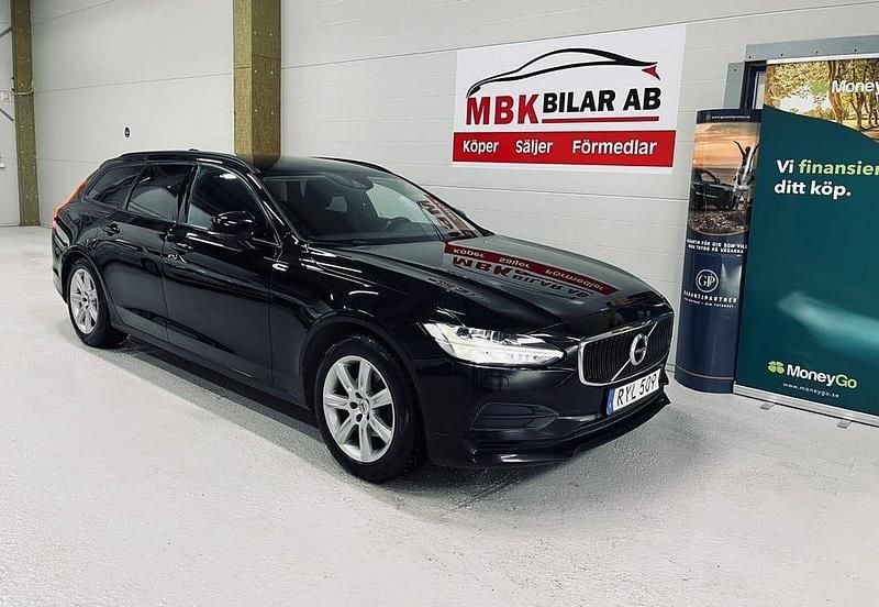 Begagnad Volvo V90 Kinetic 150 HK (110 kW) 2018 Svart Kombi