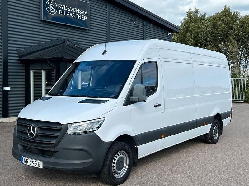 Vit Begagnad 2022 Mercedes Sprinter Van | 328 900 kr (Bra pris) - Bild 1/4