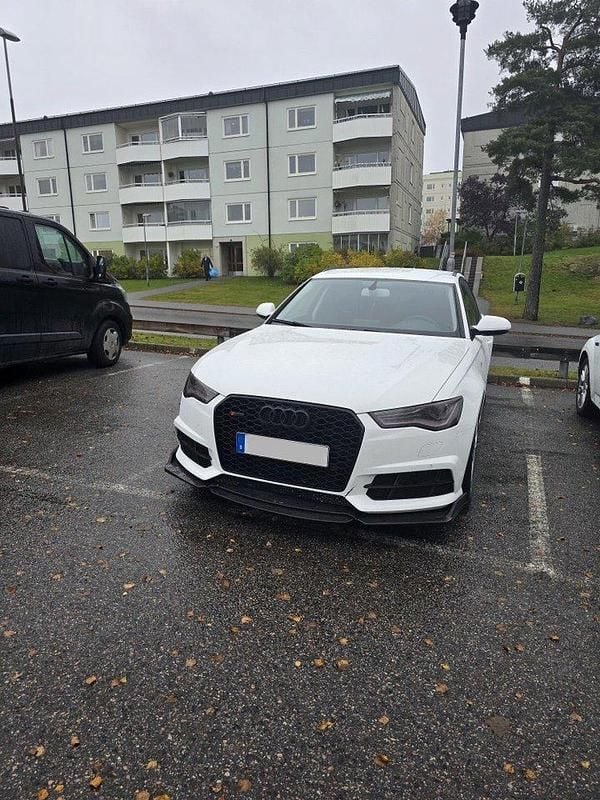 Vit Begagnad 2017 Audi A6 Kombi | 195 000 kr (Marknadspris) - Bild 1/4