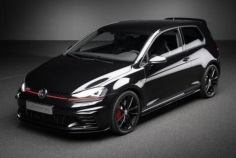 Deep black pearl effect Begagnad 2017 VW Golf VII GTI Clubsport S Halvkombi | 509 000 kr - Bild 1/4