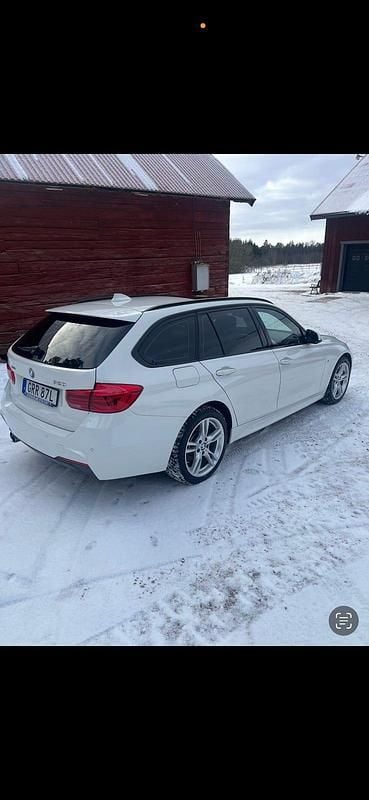 Begagnad BMW 320 184 HK (135 kW) 2019 Kombi