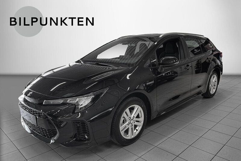 Black mica met (m) Ny 2024 Suzuki Swace Kombi | 306 800 kr (Marknadspris) - Bild 1/4