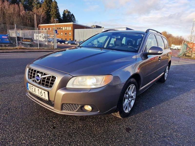 Begagnad 2010 Volvo V70 Kombi | 73 900 kr (Bra pris) - Bild 1/4