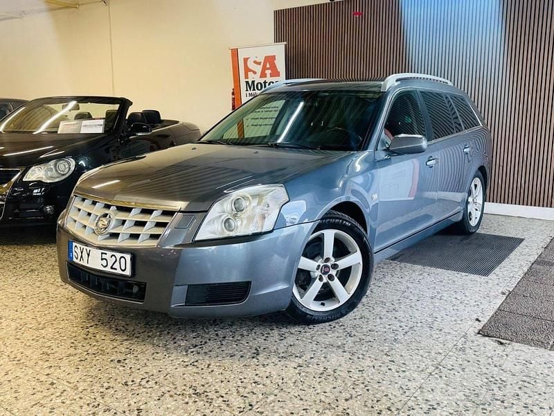 Grå Begagnad 2008 Cadillac BLS Kombi | 34 900 kr - Bild 1/4