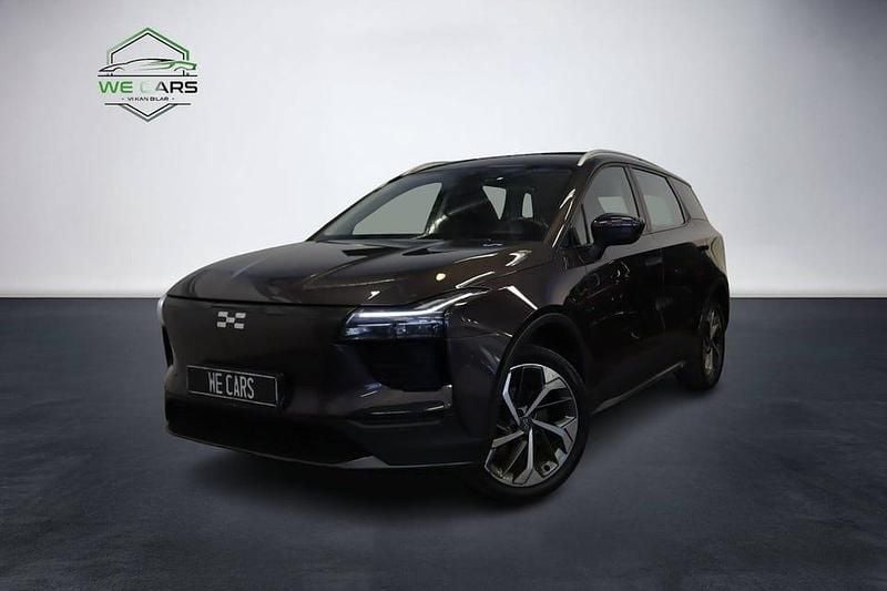 Begagnad Aiways U5 150 kW (204 HK) 2022 Röd SUV