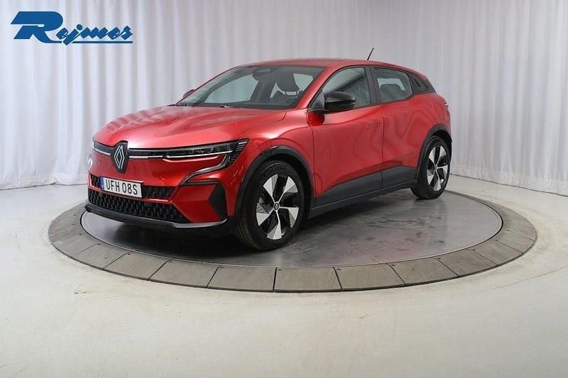 Röd flamme metallic nnp Begagnad 2023 Renault Mégane IV Equilibre | 244 800 kr (Marknadspris) - Bild 1/4