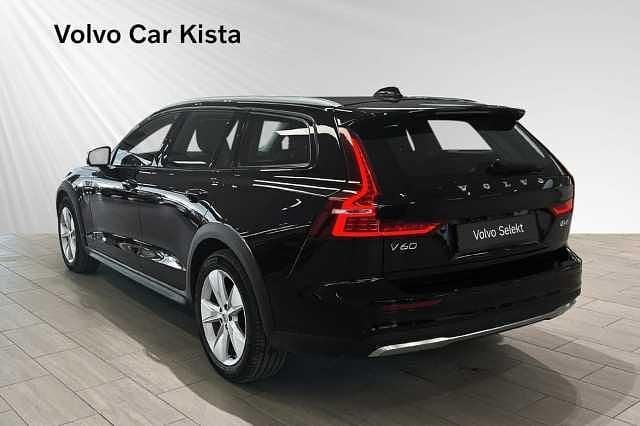 Begagnad Volvo V60 CC 197 HK (144 kW) 2023 Kombi