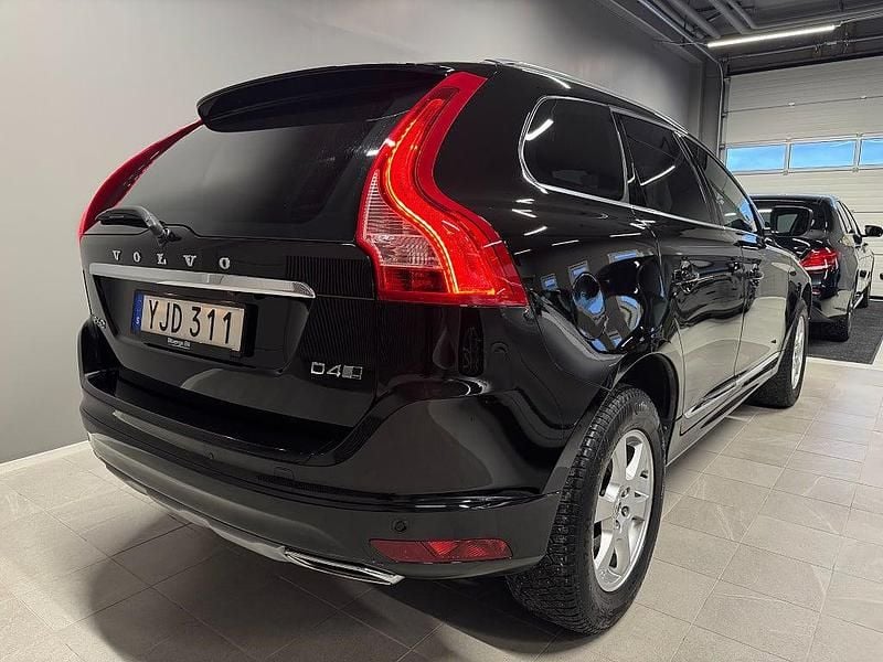 Begagnad Volvo XC60 Standard 190 HK (139 kW) 2016 Svart SUV