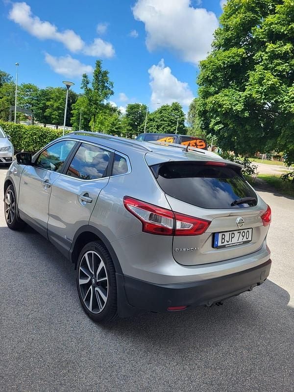 Begagnad 2015 Nissan Qashqai SUV | 125 000 kr (Marknadspris) - Bild 1/4