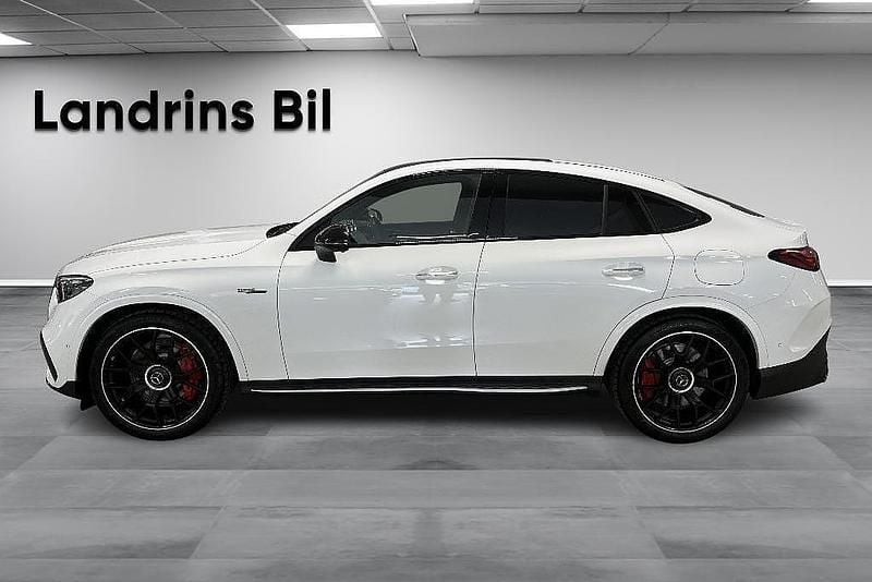 Begagnad Mercedes GLC63 AMG AMG 476 HK (350 kW) 2023 Vit Sportkupé